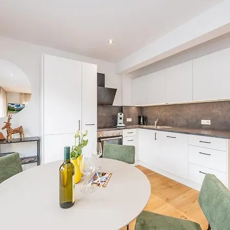 Drei Berge Panorama Suites - By Mynests Apartment Grobming