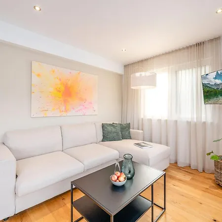 Drei Berge Blick - By Mynests * Gröbming