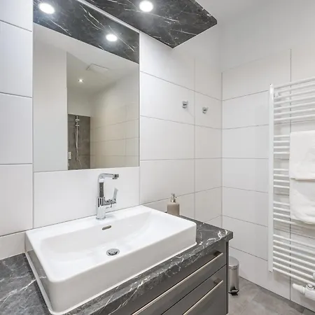 Apartment Drei Berge Panorama Suites - By Mynests
