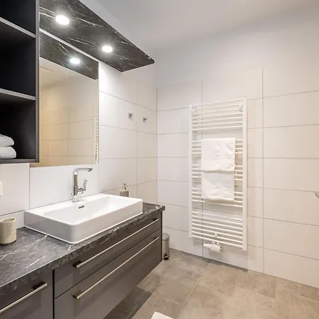 Apartment Drei Berge Panorama Suites - By Mynests