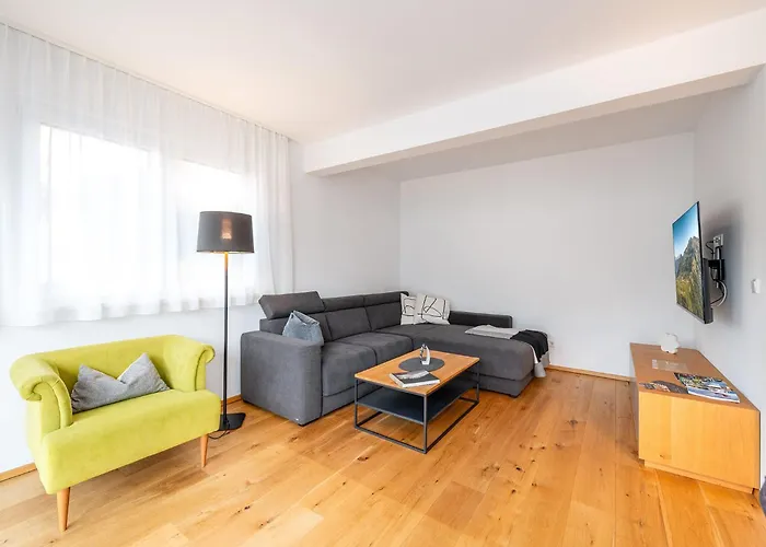 Drei Berge Blick - By Mynests * Grobming